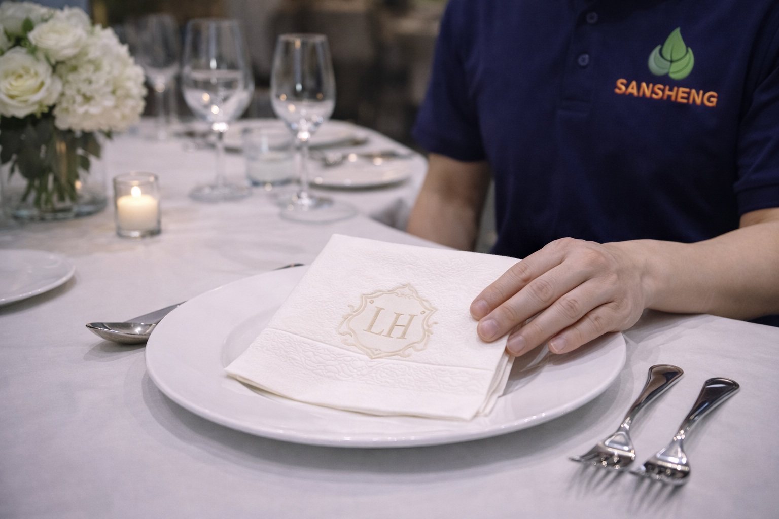 airlaid napkins supplier dinner service with custom embossed premium napkins